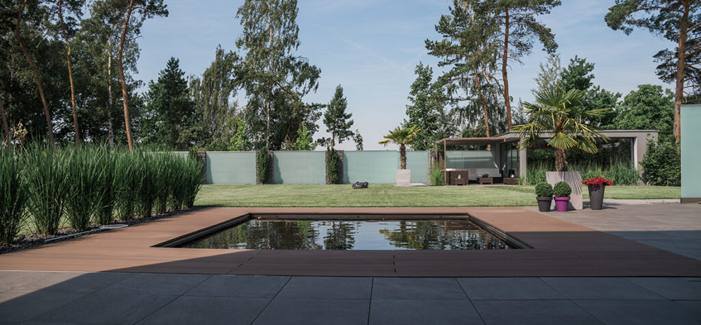 Die Moderne, die Geradlinigkeit und der wundervolle, puristische Stil des Hauses sollten in diesem Garten fortgeführt werden: Garten und Haus als Einheit, harmonisch, zum Entspannen und Wohlfühlen.